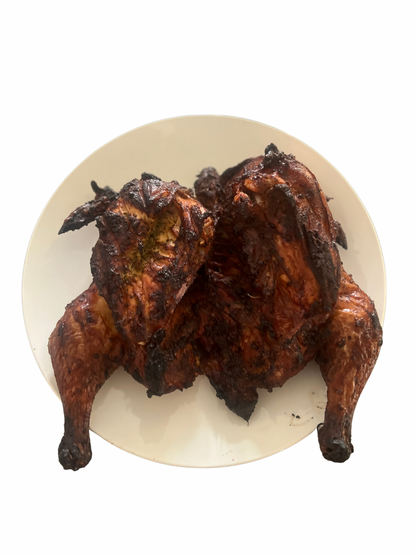 Poulet entier fumé et braisé prêt à manger